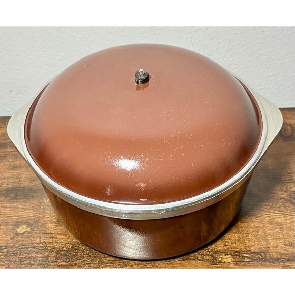 Vintage 1970s Club Cast Aluminum Brown Dutch Oven 4 Qt - Picture 5 of 14